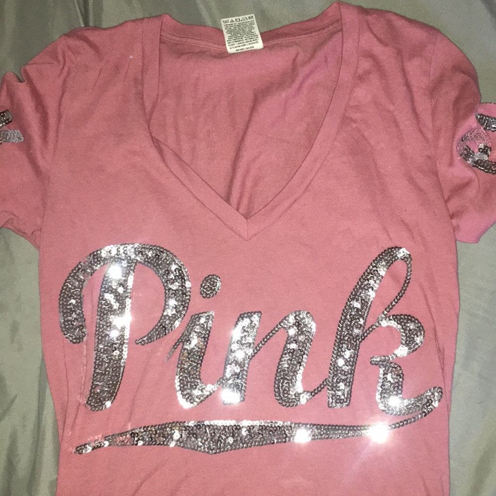 VS PINK tee